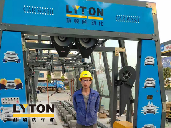 提前布局，拓客引流！華南湛江吳川電力加油站選配林頓FX11型隧道式全自動洗車機