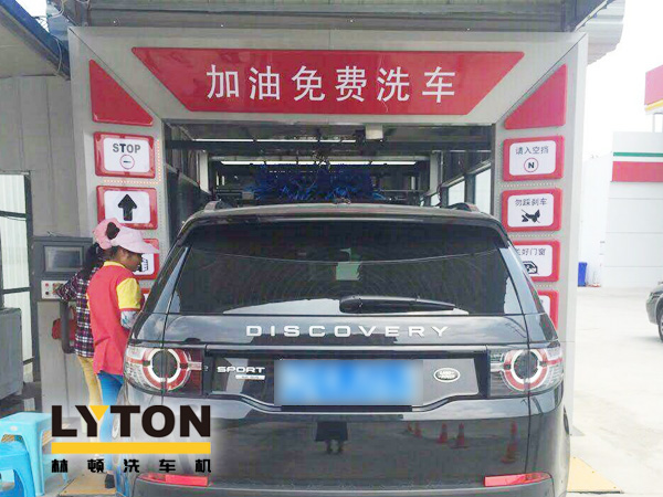 洗車設(shè)備廠家詳解關(guān)于全自動洗車機(jī)毛刷傷車漆、洗車泡沫是洗滌劑、省水等幾個誤區(qū)