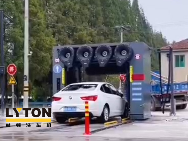 蕭山西湖石油選配林頓龍門往復式全自動洗車機，防銹蝕耐腐，經久耐用